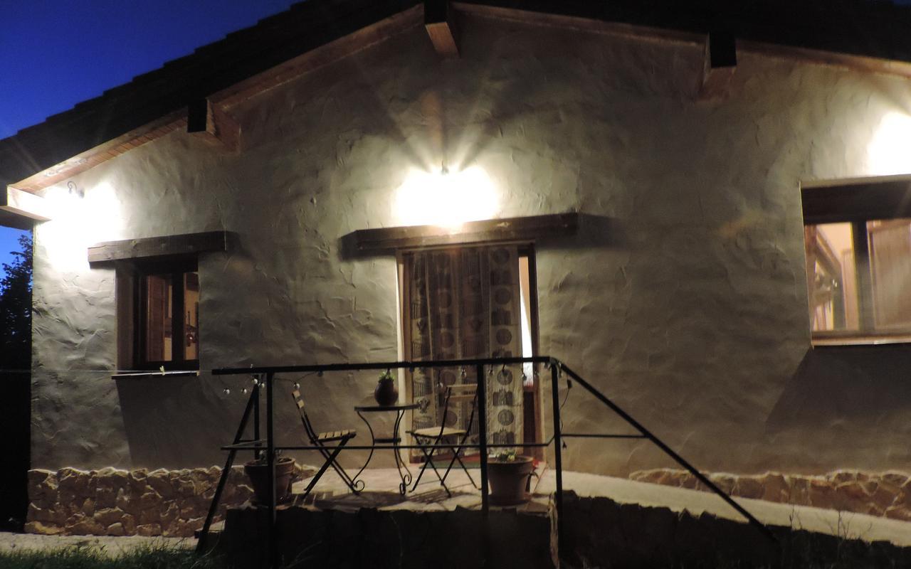 La Casa Del Cartero Pablo Vendégház Saldana de Ayllon Kültér fotó