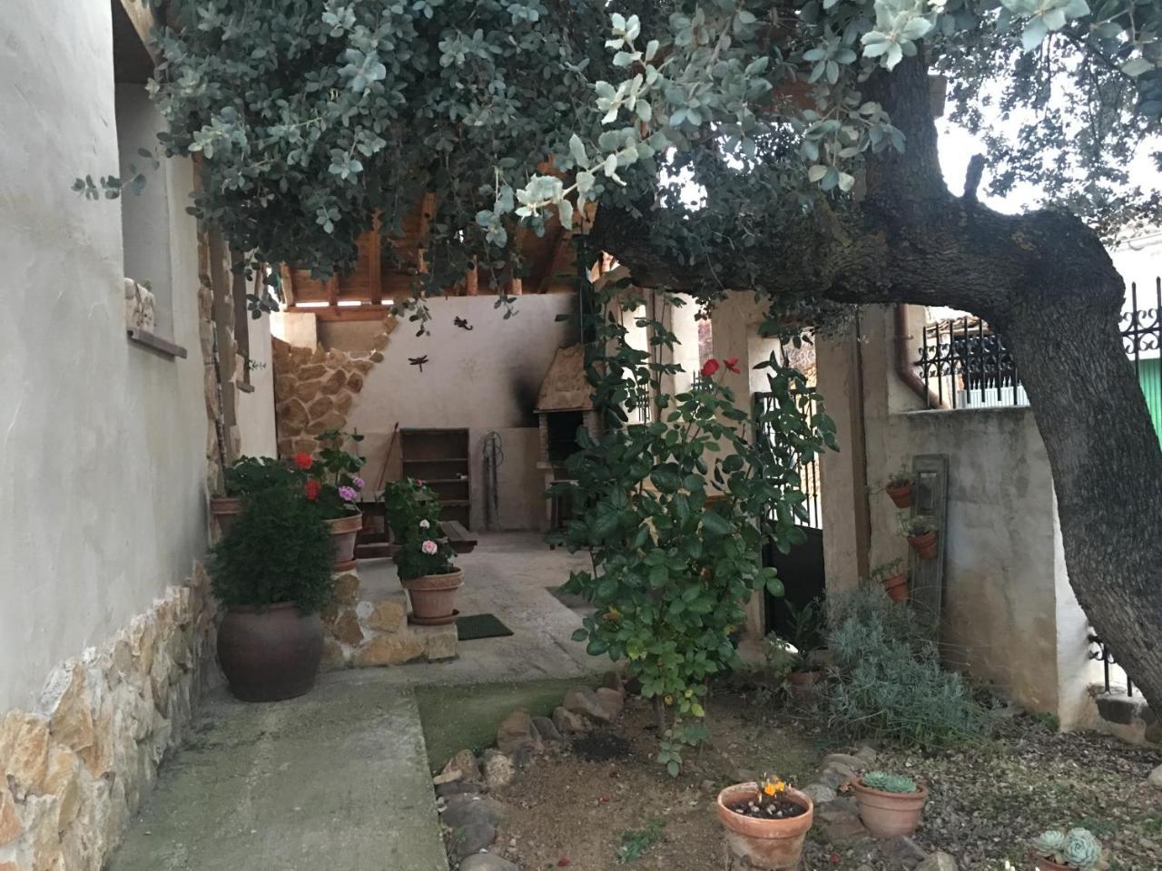 La Casa Del Cartero Pablo Vendégház Saldana de Ayllon Kültér fotó