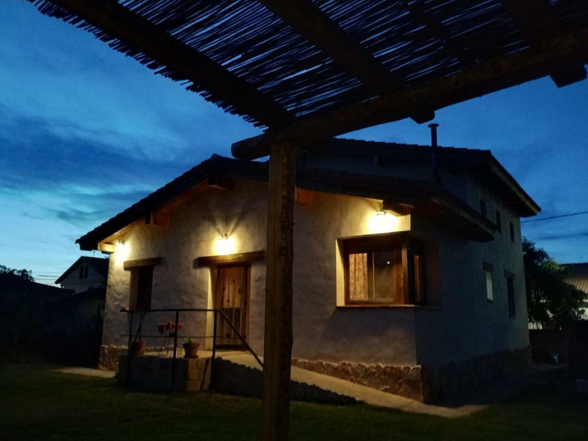 La Casa Del Cartero Pablo Vendégház Saldana de Ayllon Kültér fotó