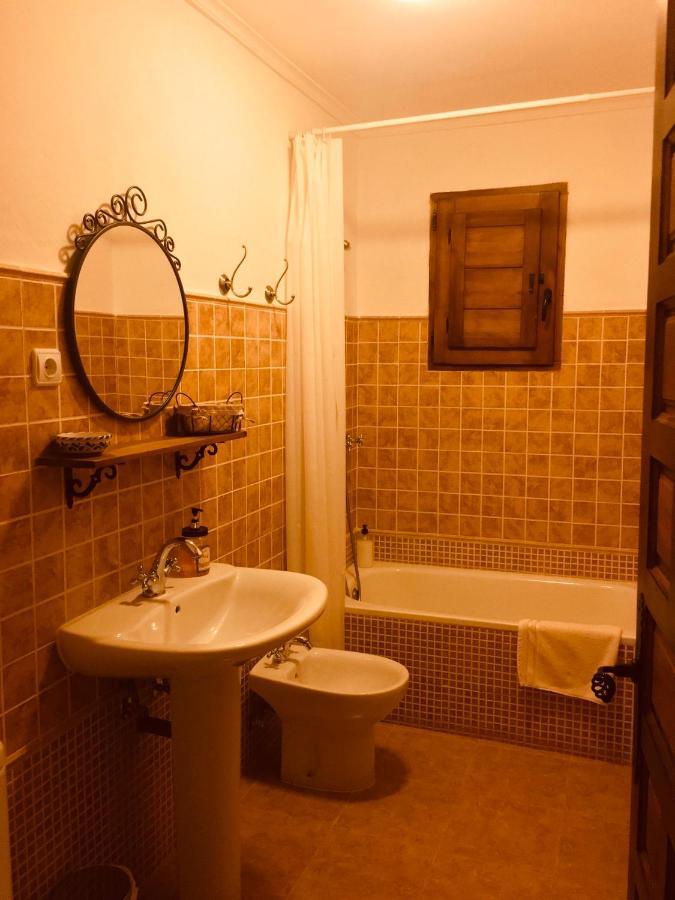 La Casa Del Cartero Pablo Vendégház Saldana de Ayllon Kültér fotó